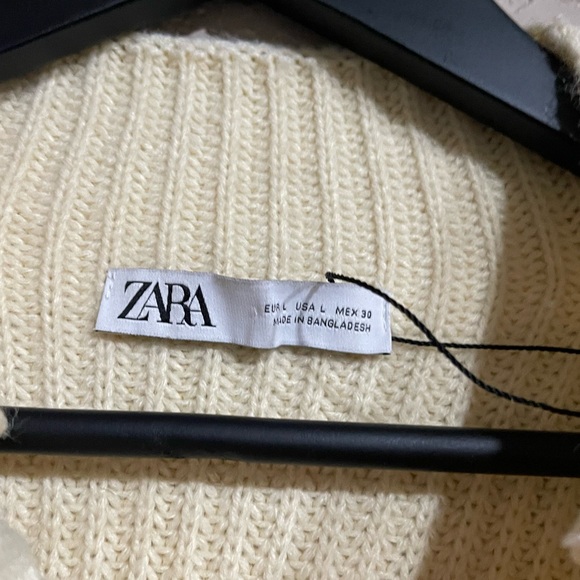 Zara | Baby Yellow Wool Mock Neck Knitted Sweater Size: Large - Picture 5 of 6